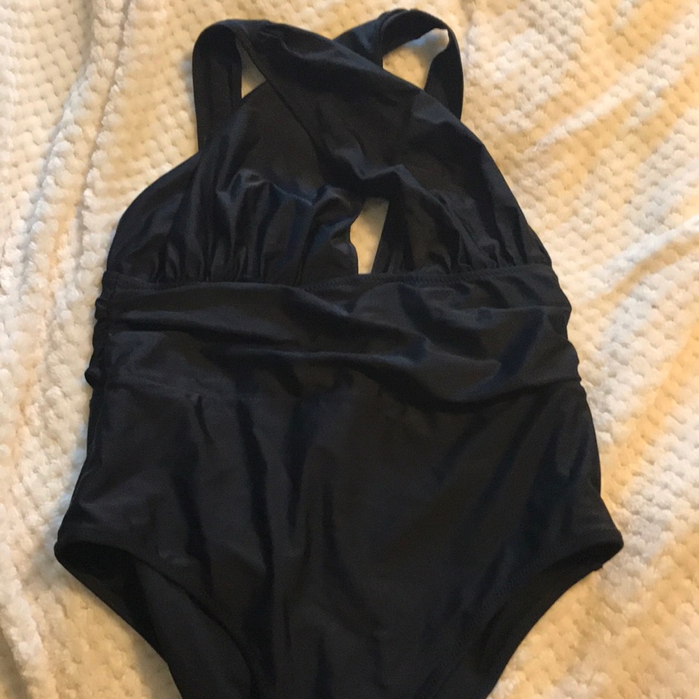 One piece swim suit